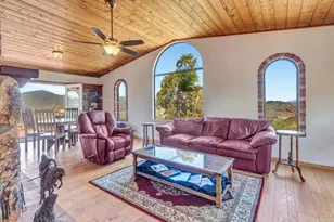 2702 Country Club Dr, Escondido, CA 92029 - Photo 4