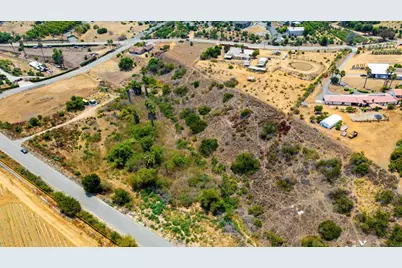 456 Grove View Road, Oceanside, CA 92058 - Photo 2