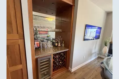 700 W Harbor Drive #1606, San Diego, CA 92101 - Photo 16