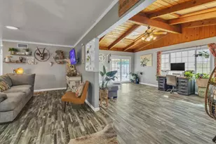 152 S Stephanie Ln, El Cajon, CA 92019 - Photo 10