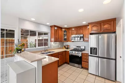 10665 Escobar Drive, San Diego, CA 92124 - Photo 12