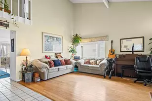 383 Vecino Ct, Spring Valley, CA 91977 - Photo 2