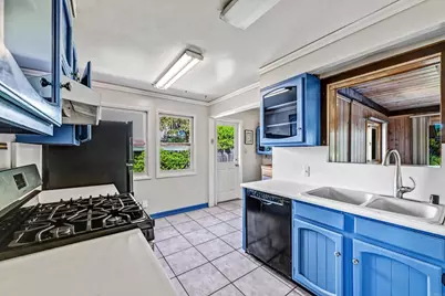 823 Stratford Drive, Encinitas, CA 92024 - Photo 12