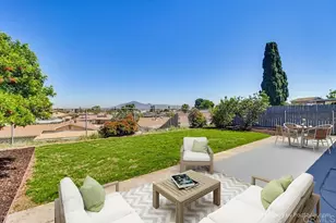 351 Ridgecrest Dr, San Diego, CA 92114 - Photo 10
