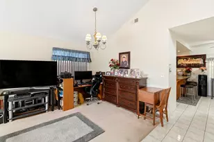 117 Shady Oak Rd, San Diego, CA 92114 - Photo 10