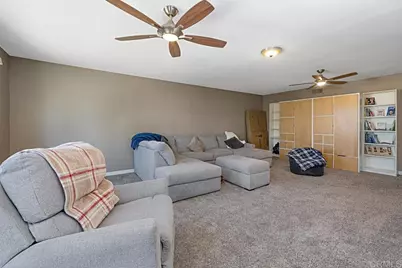 5676 Chateau Dr, San Diego, CA 92117 - Photo 20