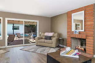 5676 Chateau Dr, San Diego, CA 92117 - Photo 4