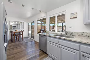 5676 Chateau Dr, San Diego, CA 92117 - Photo 8