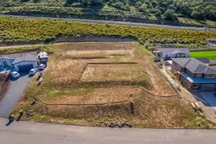 13814 Woods Valley Ct, Valley Center, CA 92082 - Photo 1