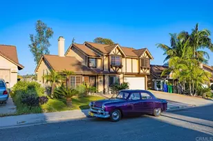 1433 Grey Oaks Ct, Oceanside, CA 92056 - Photo 2