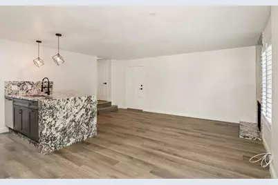 8262 Gilman Drive #1, La Jolla, CA 92037 - Photo 12