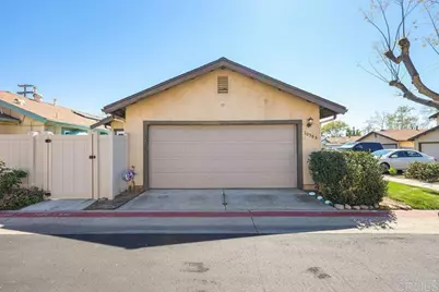 10385 Seth Way, Santee, CA 92071 - Photo 4