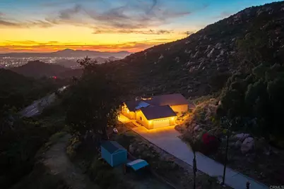 2792 La Cresta Rd, El Cajon, CA 92021 - Photo 52