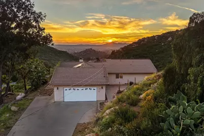 2792 La Cresta Rd, El Cajon, CA 92021 - Photo 1