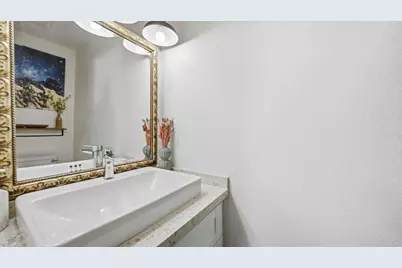 2956 C St #15, San Diego, CA 92102 - Photo 16