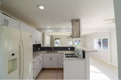 110 W Hall Avenue, San Ysidro, CA 92173 - Photo 4