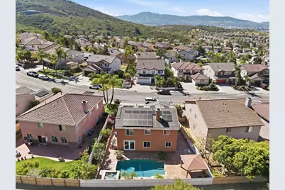 827 Via Barquero, San Marcos, CA 92069 - Photo 4