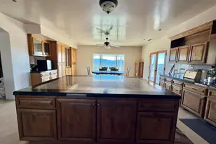 45620 Lewis Valley Rd, Hemet, CA 92544 - Photo 8