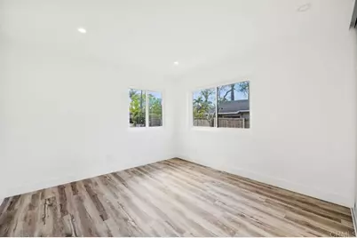 2537 Davis Avenue, Carlsbad, CA 92008 - Photo 16