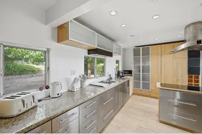 4322 Vista Coronado Drive, Chula Vista, CA 91910 - Photo 2