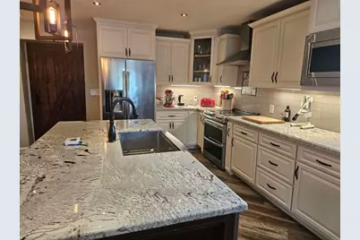 40275 Avenida Cerrovista, Cherry Valley, CA 92223 - Photo 4