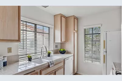 10684 Dabney Drive #106, San Diego, CA 92126 - Photo 12
