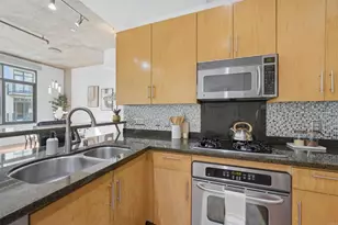 1050 Island Ave, San Diego, CA 92101 - Photo 4