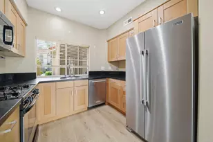 10974 Creekbridge Pl, San Diego, CA 92128 - Photo 12