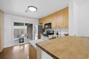 10102 Peaceful Ct, Santee, CA 92071 - Photo 8