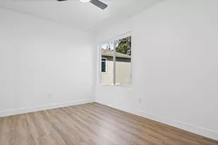 7833 Camino Huerta, San Diego, CA 92122 - Photo 18