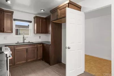 7112 Skyline Drive, San Diego, CA 92114 - Photo 10