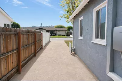 638 Patricia Ln, El Cajon, CA 92020 - Photo 2