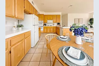 512 Bayona Loop, Chula Vista, CA 91910 - Photo 8