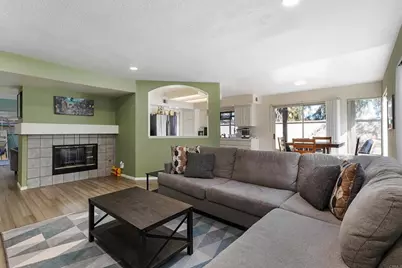 39082 Via Las Quintas, Murrieta, CA 92562 - Photo 8