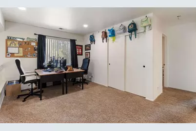 39082 Via Las Quintas, Murrieta, CA 92562 - Photo 16