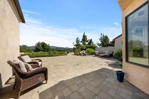 12055 Tretagnier Cir, San Diego, CA 92128 - Photo 40