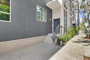 425 W Beech St, San Diego, CA 92101 - Photo 2