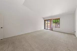 1367 Heritage Ct, Escondido, CA 92027 - Photo 10