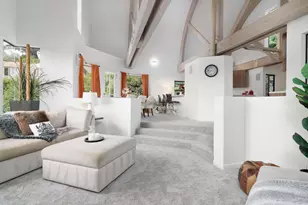 6105 Avenida Chamnez, La Jolla, CA 92037 - Photo 10