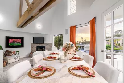 6105 Avenida Chamnez, La Jolla, CA 92037 - Photo 12