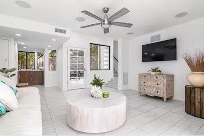 6105 Avenida Chamnez, La Jolla, CA 92037 - Photo 36