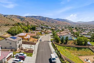 30012 Cabo del Oeste, Highland, CA 92346 - Photo 8