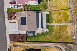 30012 Cabo del Oeste, Highland, CA 92346 - Photo 8