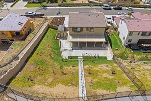 30012 Cabo del Oeste, Highland, CA 92346 - Photo 10