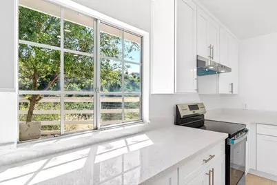 37985 Avenida Bravura, Temecula, CA 92592 - Photo 20