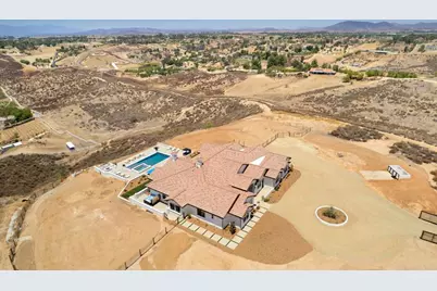 42144 Citrus Heights Road, Temecula, CA 92592 - Photo 36