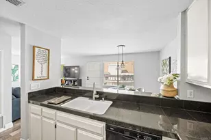 25685 Sycamore Pointe, Lake Forest, CA 92630 - Photo 10