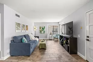 25685 Sycamore Pointe, Lake Forest, CA 92630 - Photo 4