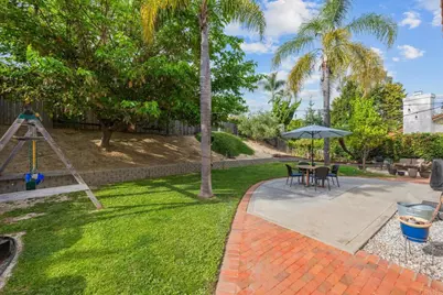 1615 Corte Verano, Oceanside, CA 92056 - Photo 10