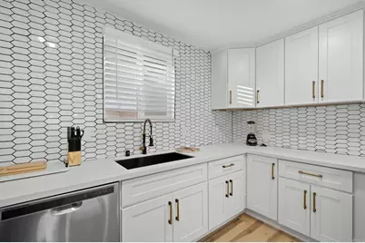 5028 Monroe Avenue, San Diego, CA 92115 - Photo 10